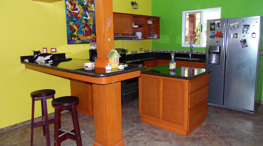 2 villas, Tamarindo, Costa Rica, l'une des 2 cuisines
