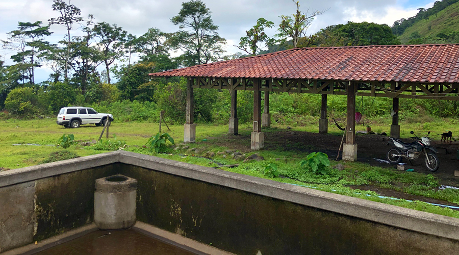Costa Rica - Alajuela - Bijagua - Armnia - La grande terrasse couverte - Vue 2