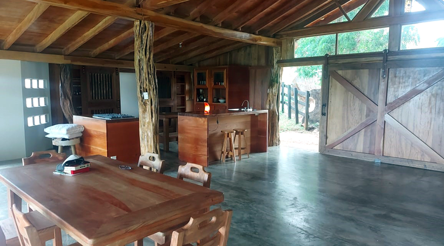 Costa Rica - Guanacaste - Proprit 7 hectares et 2 maisons - La grande maison - Entre et cuisine