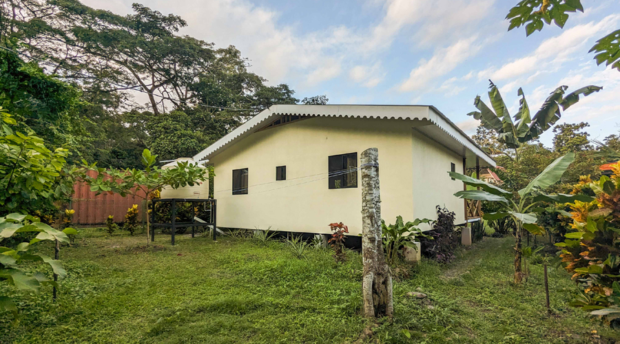 Costa Rica, Province de Limon, Cahuita, Casa Cenizaro - Exterieur 4