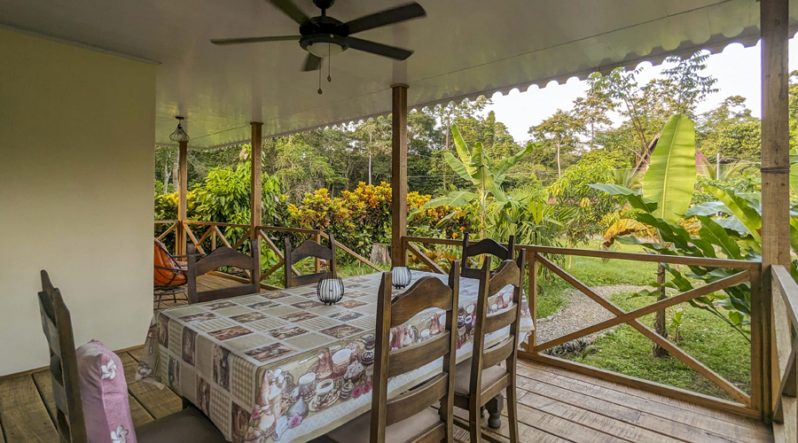 Costa Rica, Province de Limon, Cahuita, Casa Cenizaro - Terrasse 2