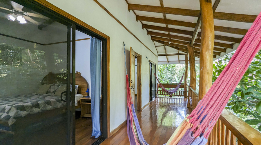 Costa Rica - Cahuita - Villa Almendro - Etage - La chambre 3 et le balcon