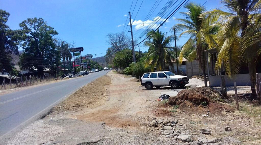 Local commercial (murs commerciaux) prs de Tamarindo - Guanacaste - Costa Rica