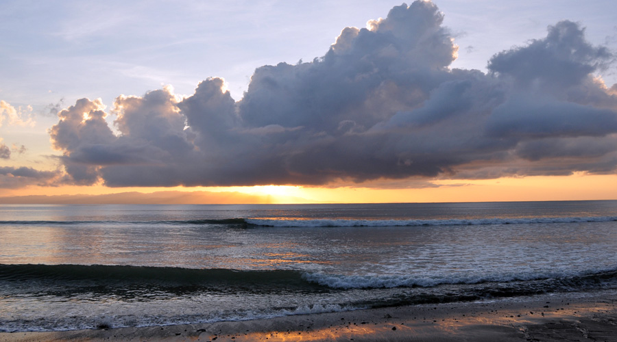 Coucher de soleil tous les soirs au moment de l'apritif !