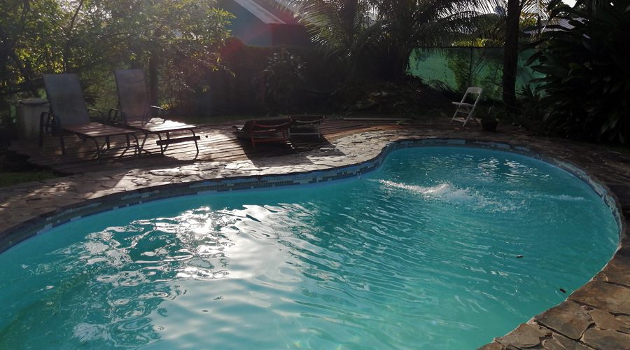 Costa Rica - Caraïbes - Auberge de jeunesse - La piscine