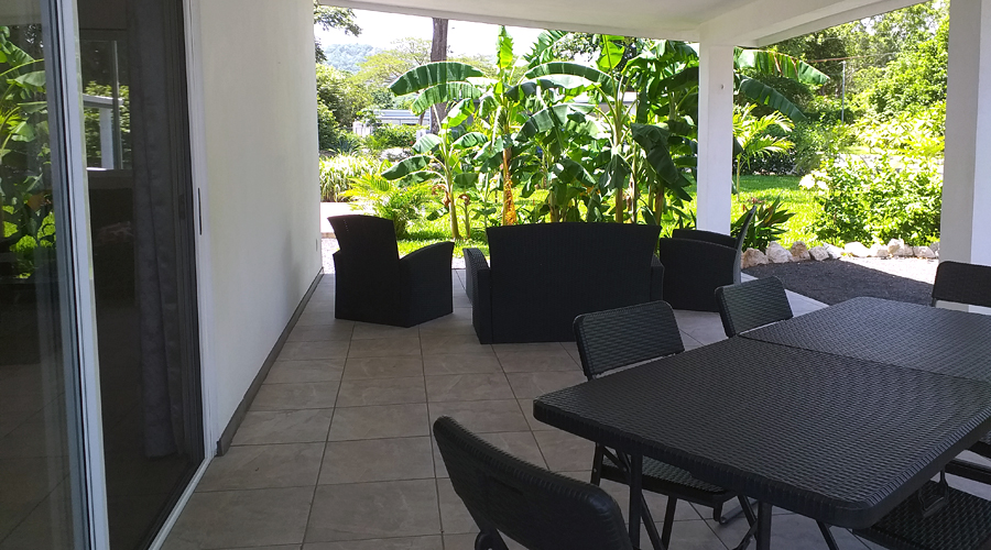 Costa Rica - Guanacaste - Prs Tamarindo - 2 casas Tama - Maison 1 - La terrasse N 1