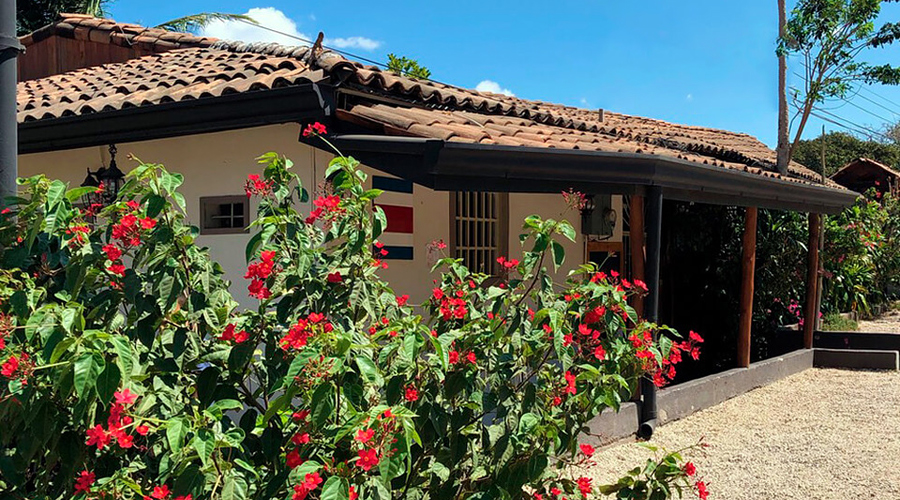 
	185.000 $ - Restaurant idéalement placé à la croisée des plus belles plages du Costa Rica à savoir Negra, Junquillal, Tamarindo, Conchal, Potrero, Flamingo, Las Catalinas …
	C’est le passage obligé ég ...