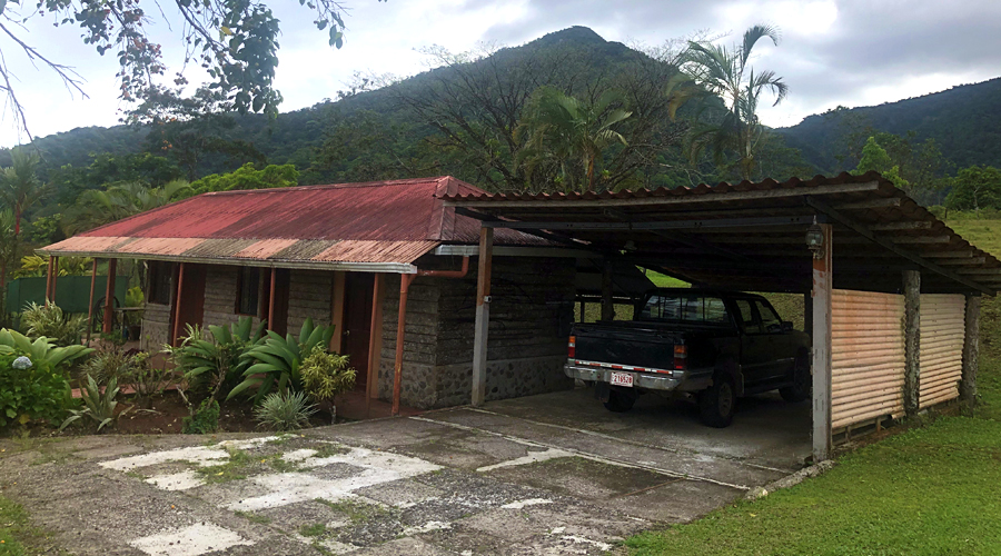 Costa Rica - Zone Rio Celeste - Frente a Rio Celeste - Cabinas 2 - Vue 1