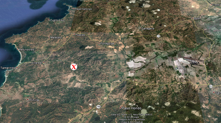 Vue satellite :  l'ouest Tamarindo,  l'est, Santa Cruz (on aperoit le 'Sa' de Santa Cruz)